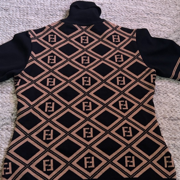 Vintage Fendi Black and Brown Geometric Knit Top SZ 44 - Picture 4 of 5